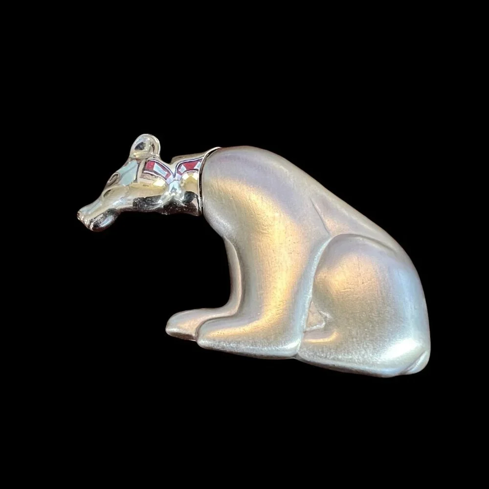 Liz‎ Claiborne Polar Bear Brooch Brushed Shiny Silver Tone Pin Vintage Marked LC
